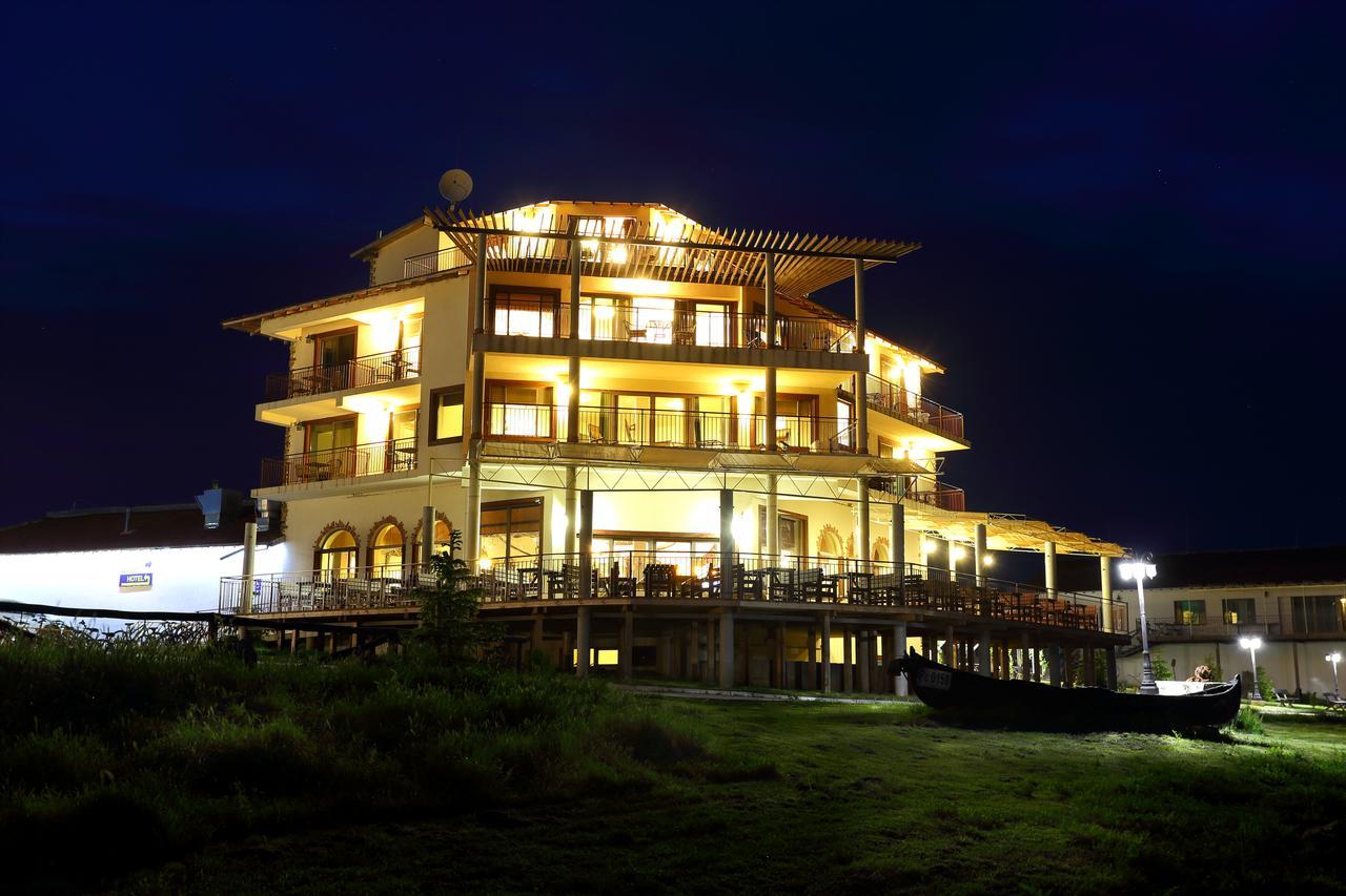 Seven Generations Winery Hotel Mechka Exterior foto